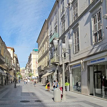 Col Di Rodi By Interhome * Coldirodi