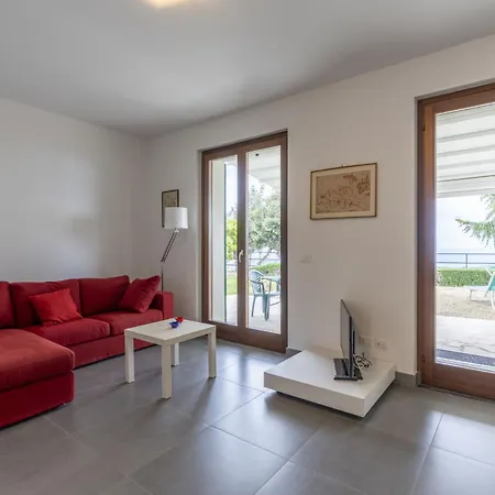 Col Di Rodi By Interhome